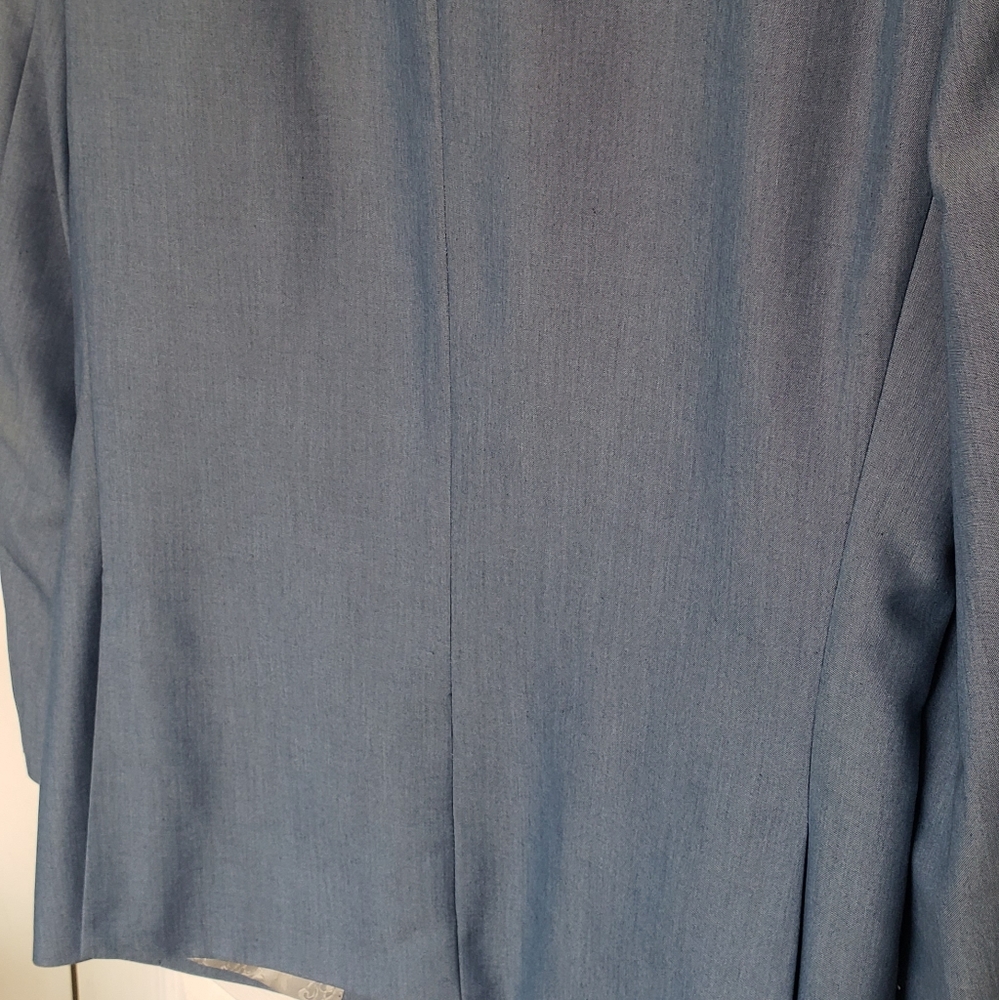 Men Suit - Picture 2 of 5